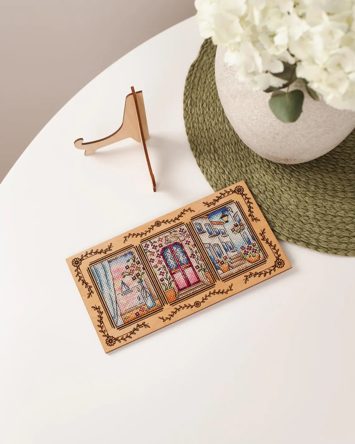 Spring Garden Windows – Mini Framed Diamond Painting Kit