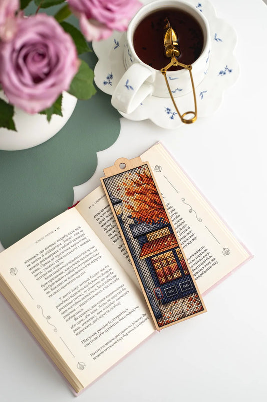 Cozy Autumn Café Bookmark – Mini Diamond Painting Kit